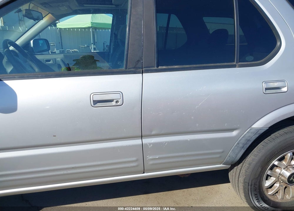 2001 HONDA PASSPORT EX/LX VIN: 4S6CK58W914404778