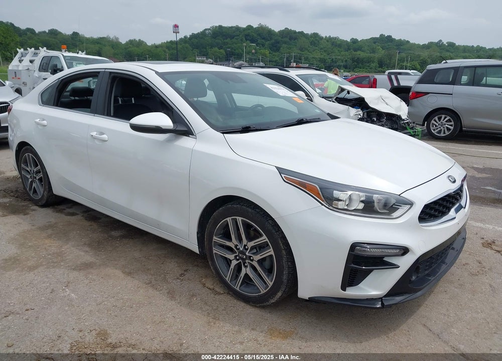 2021 KIA FORTE EX VIN: 3KPF54AD0ME313177