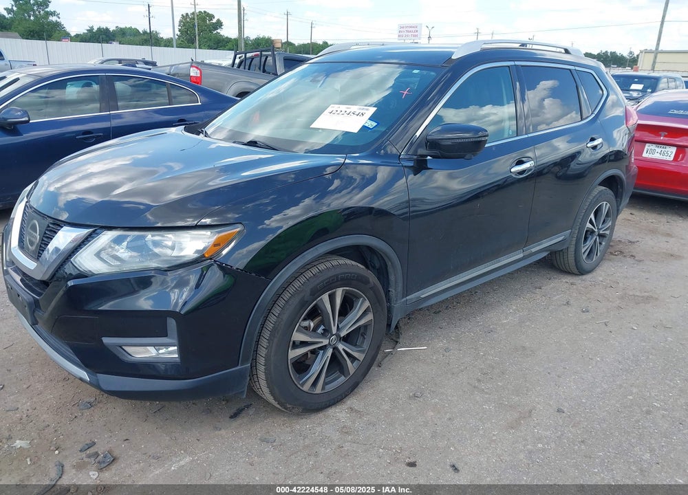 2017 NISSAN ROGUE SL VIN: 5N1AT2MV5HC837667