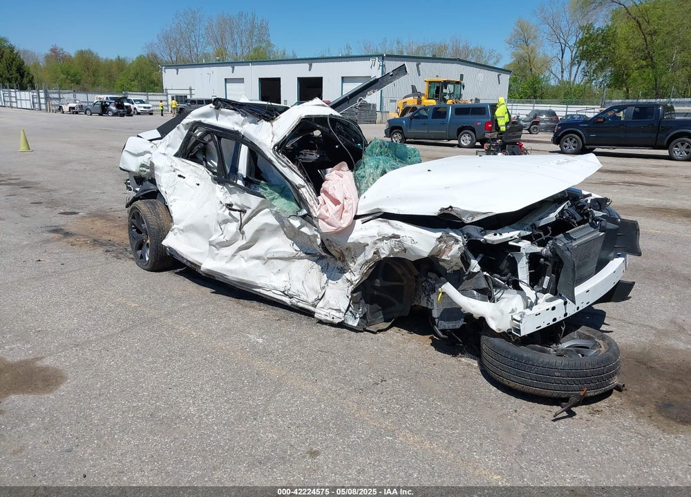 2022 CHRYSLER 300 S VIN: 2C3CCABG6NH136421