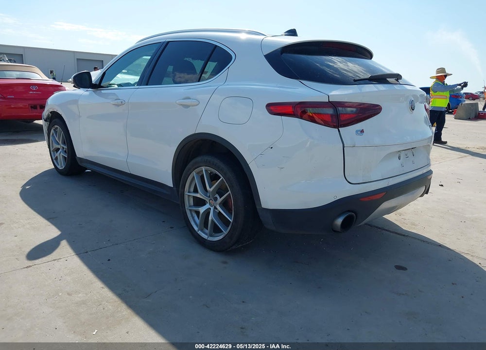 2019 ALFA ROMEO STELVIO TI AWD VIN: ZASPAKBN7K7C42642