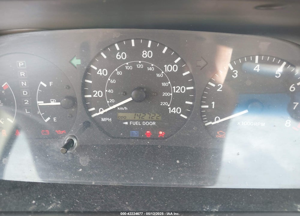 2000 TOYOTA CAMRY LE V6 VIN: 4T1BF22K7YU092029