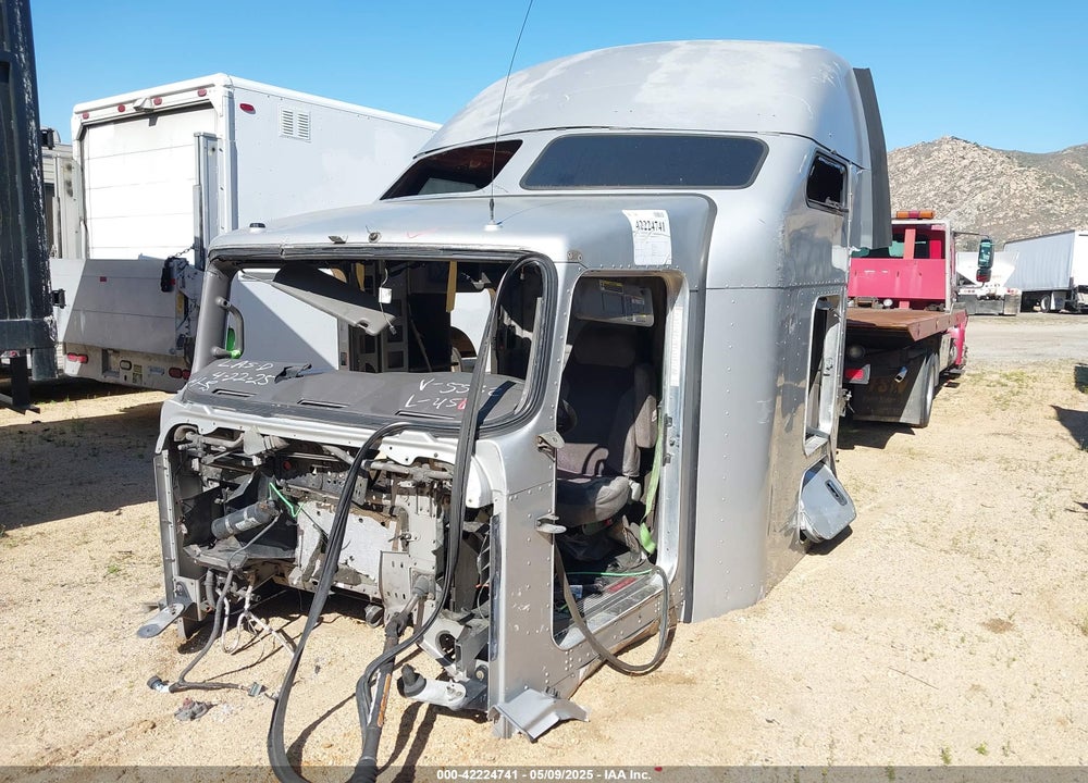 2013 KENWORTH CONSTRUCTION T660 VIN: 1XKAD49X7DJ345532