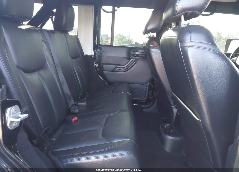 2017 JEEP WRANGLER UNLIMITED SMOKY MOUNTAIN 4X4 VIN: 1C4BJWEG5HL635319