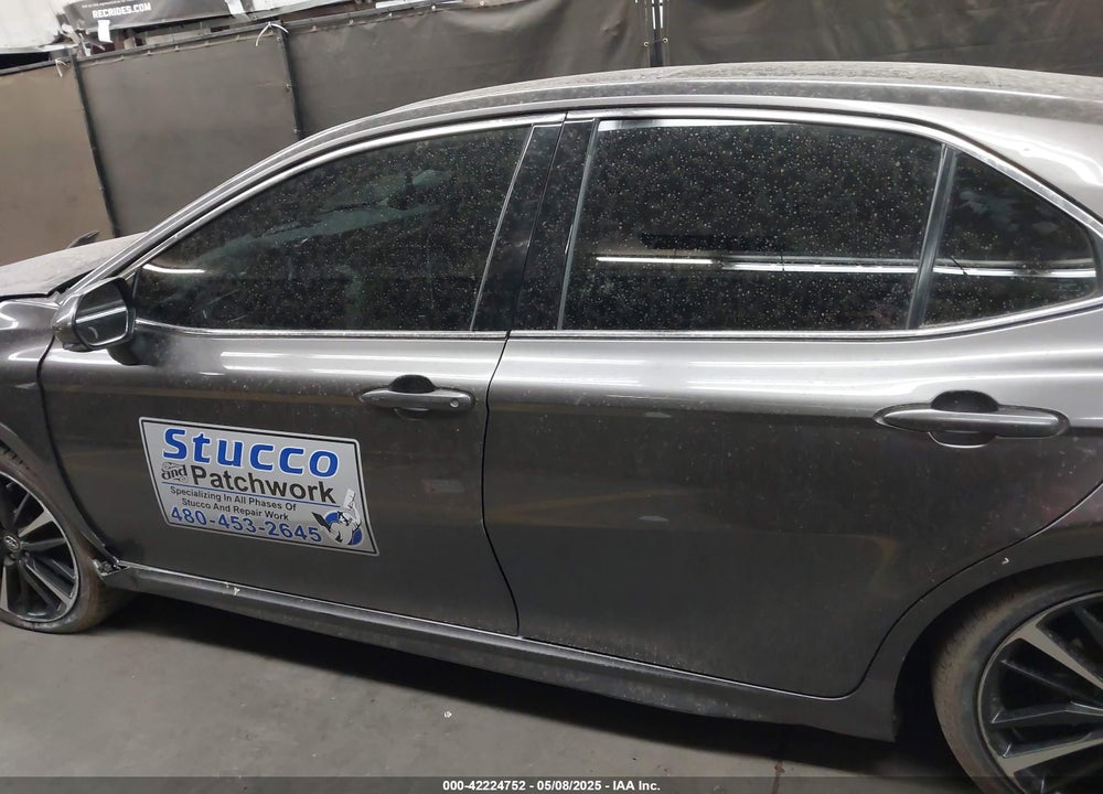 2018 TOYOTA CAMRY VIN: 4T1B61HK3JU084100