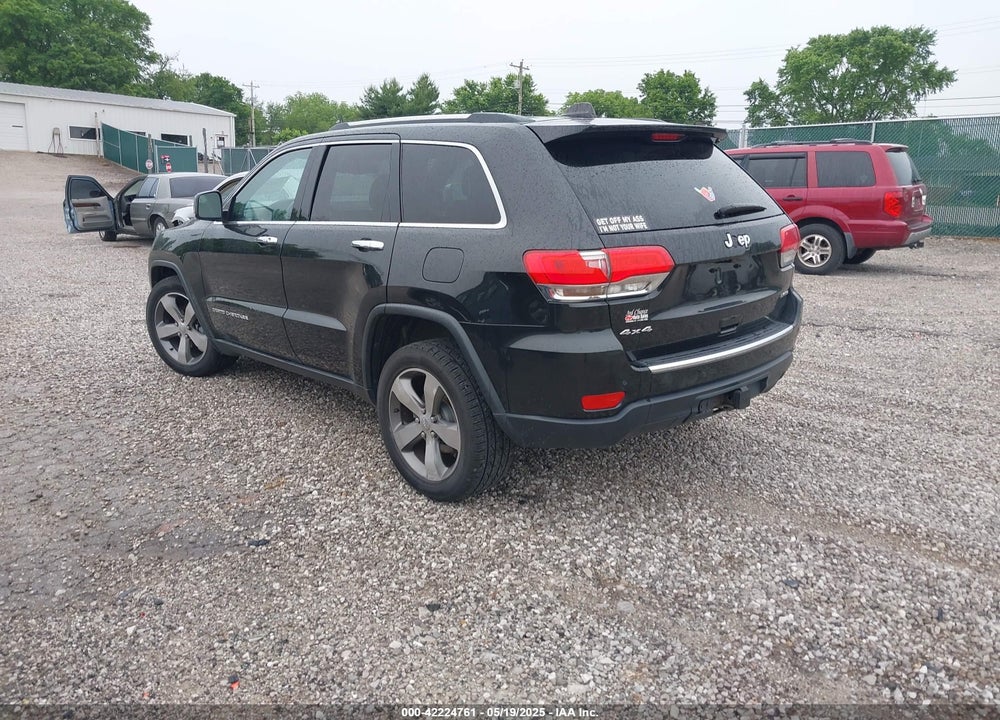 2015 JEEP GRAND CHEROKEE VIN: 1C4RJFBG2FC711532