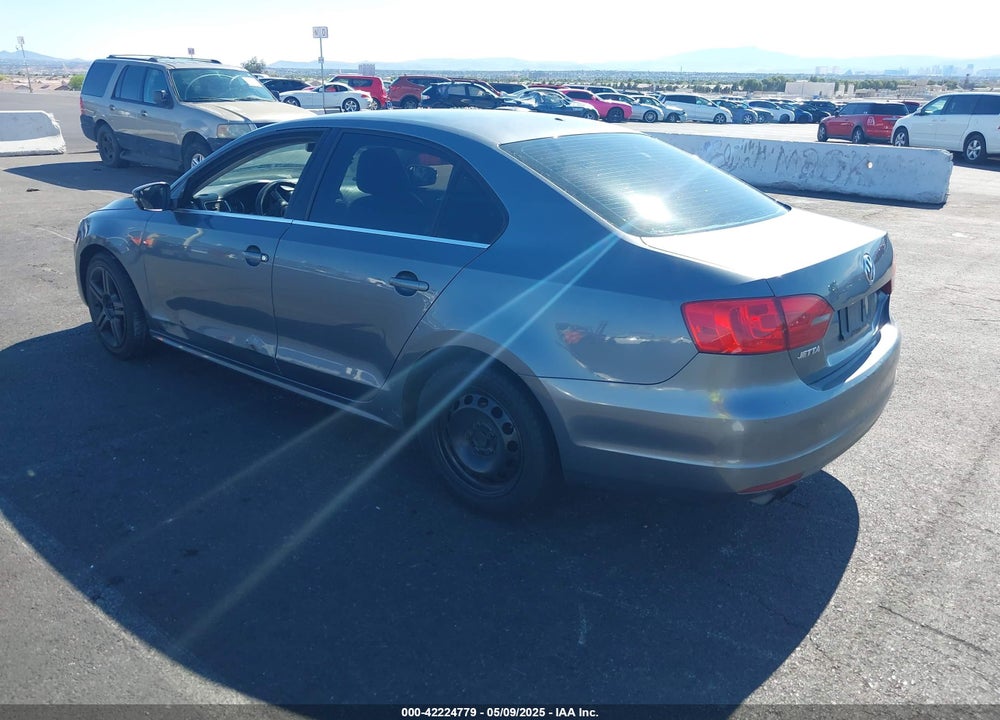 2013 VOLKSWAGEN JETTA 2.5L SE VIN: 3VWDP7AJ0DM253879