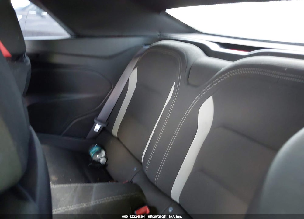 2017 CHEVROLET CAMARO 1LT VIN: 1G1FB3DS2H0207575