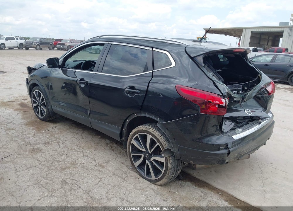2017 NISSAN ROGUE SPORT VIN: JN1BJ1CP8HW028998