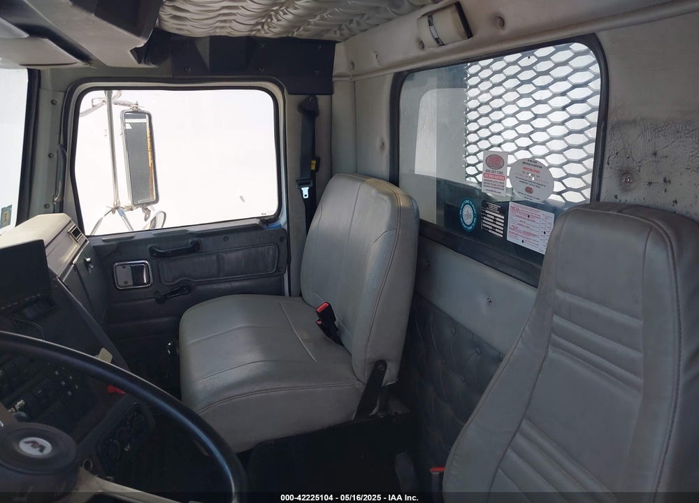 2011 WESTERN STAR/AUTO CAR CONVENTIONAL 4900SA VIN: 5KKHALDV5BPAY9339