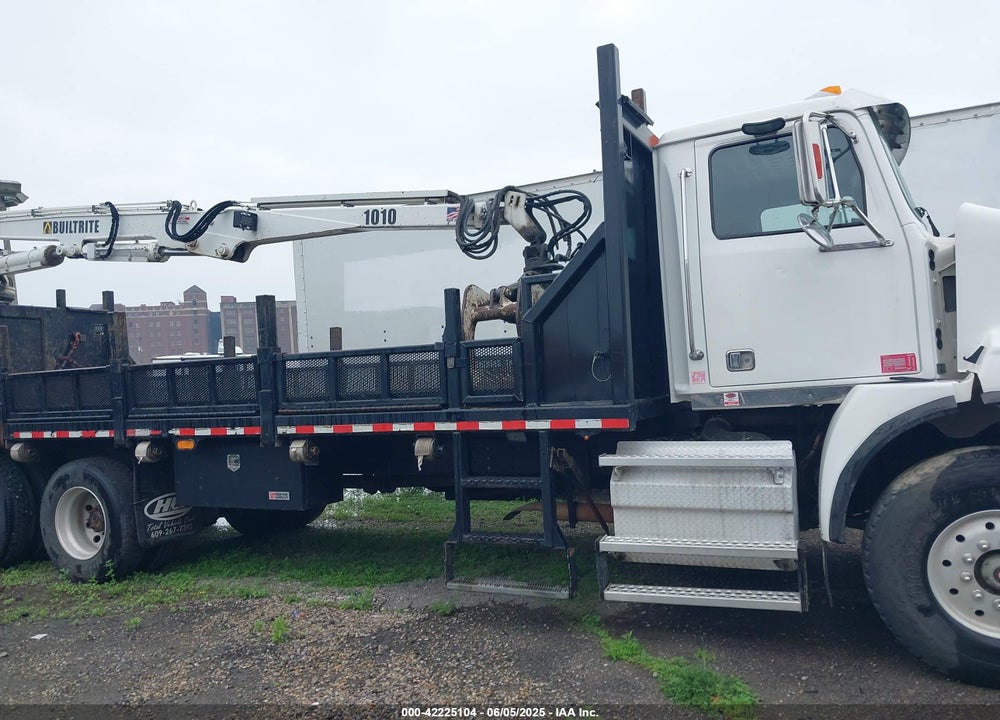 2011 WESTERN STAR/AUTO CAR CONVENTIONAL 4900SA VIN: 5KKHALDV5BPAY9339