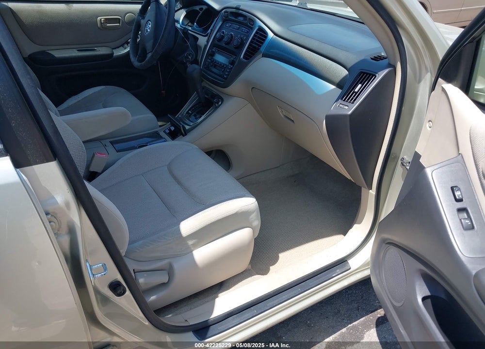 2003 TOYOTA HIGHLANDER VIN: JTEGD21A930070652
