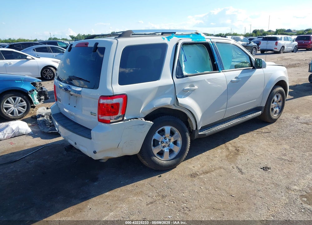 2011 FORD ESCAPE VIN: 1FMCU0EG8BKB72433