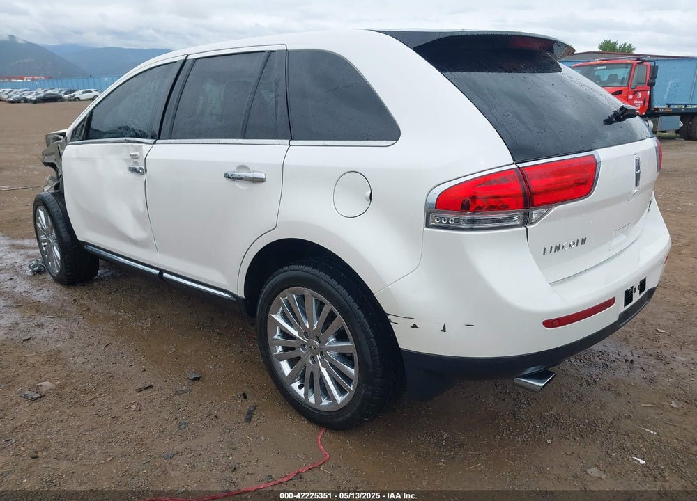 2011 LINCOLN MKX VIN: 2LMDJ8JK6BBJ00375