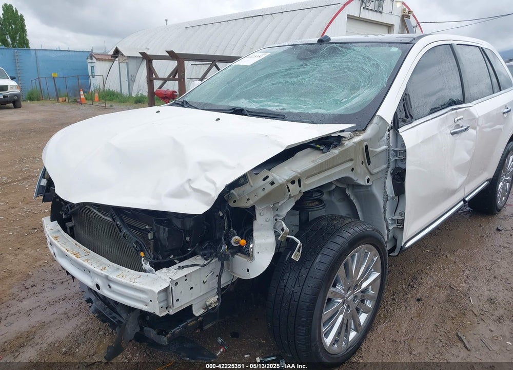 2011 LINCOLN MKX VIN: 2LMDJ8JK6BBJ00375
