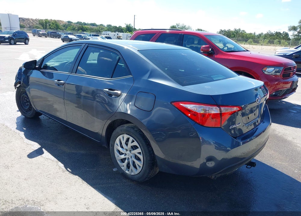 2018 TOYOTA COROLLA LE VIN: 5YFBURHE4JP812734