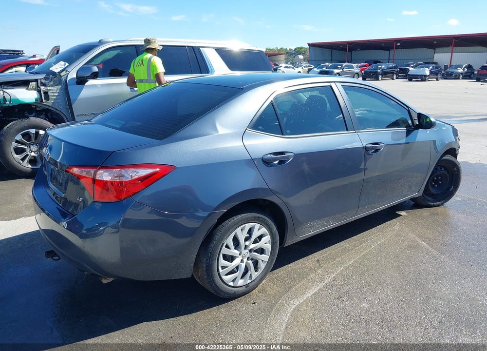 2018 TOYOTA COROLLA LE VIN: 5YFBURHE4JP812734