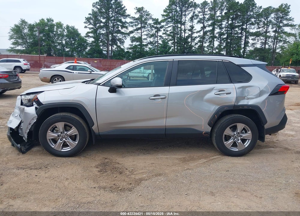 2022 TOYOTA RAV4 VIN: 2T3W1RFV5NW221028