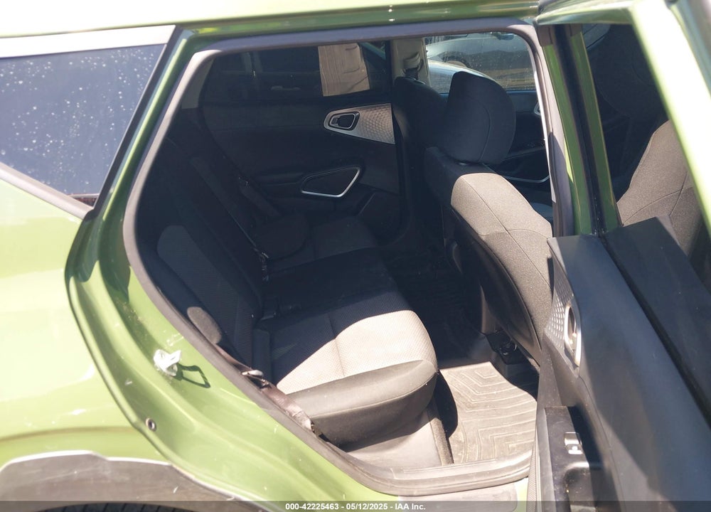 2020 KIA SOUL VIN: KNDJ23AU6L7109415