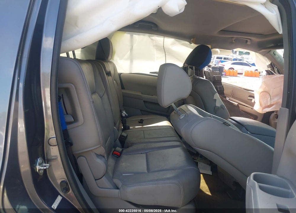 2015 HONDA PILOT EX-L VIN: 5FNYF3H76FB005735