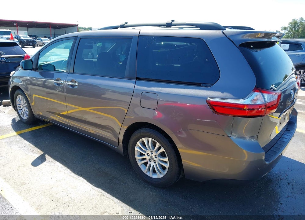 2017 TOYOTA SIENNA VIN: 5TDYZ3DC2HS778209