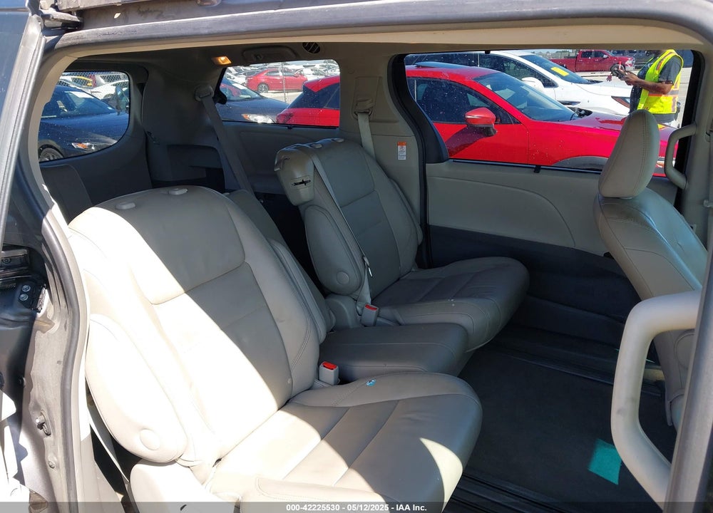2017 TOYOTA SIENNA VIN: 5TDYZ3DC2HS778209