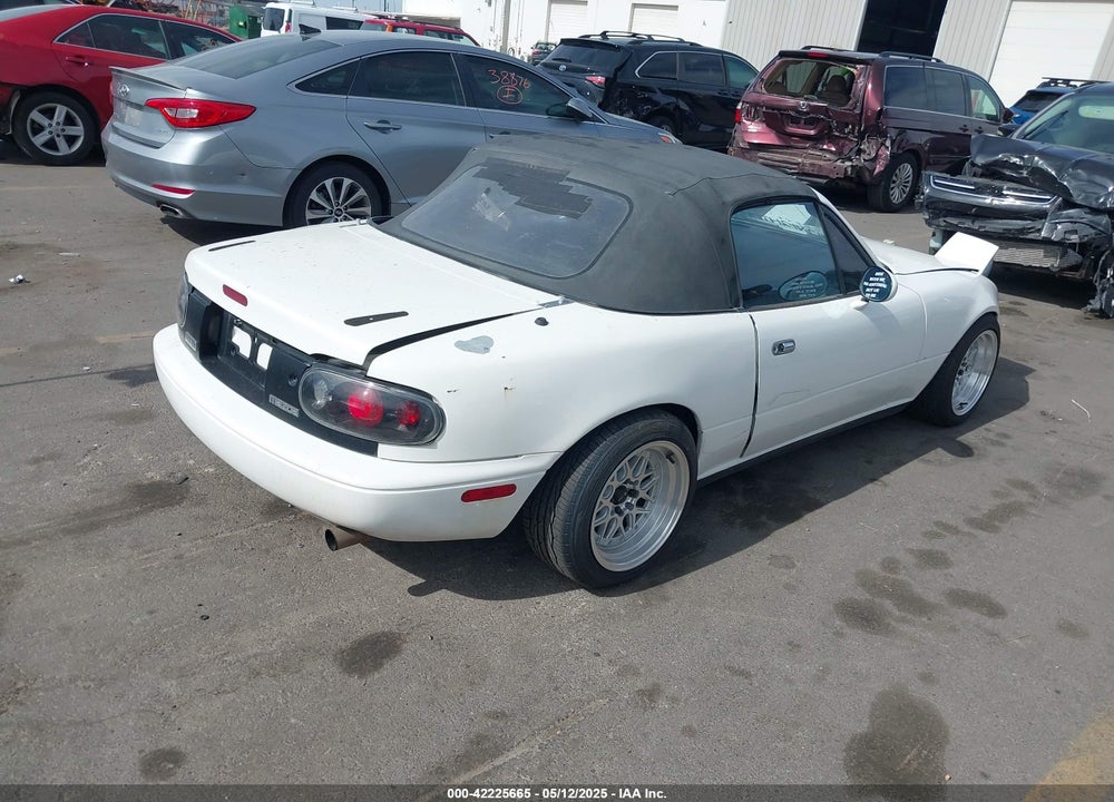 1992 MAZDA MX-5 MIATA VIN: JM1NA3513N0308521