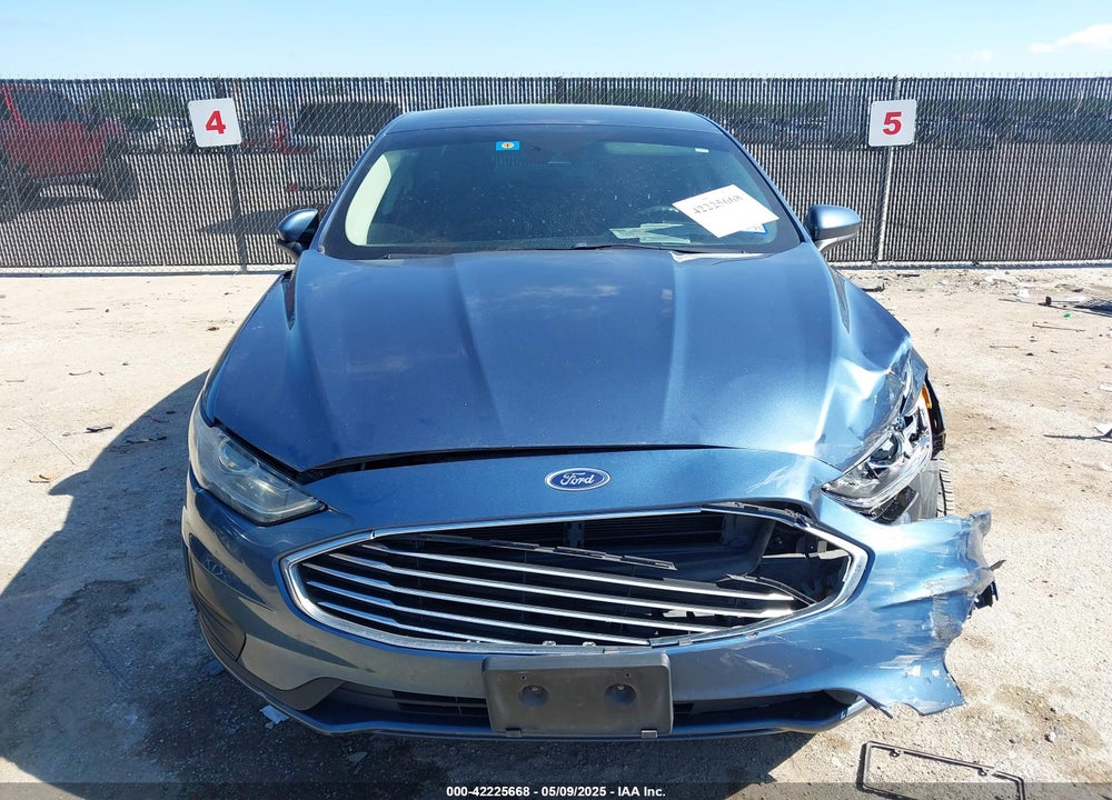 2019 FORD FUSION VIN: 3FA6P0HD2KR113583