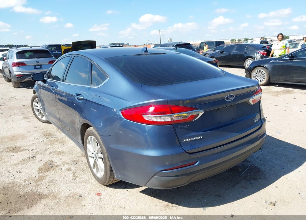 2019 FORD FUSION VIN: 3FA6P0HD2KR113583