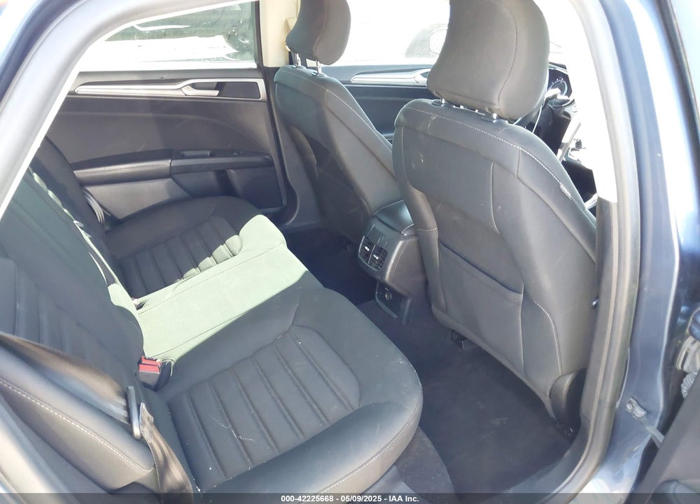 2019 FORD FUSION VIN: 3FA6P0HD2KR113583
