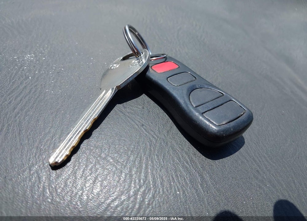 2005 NISSAN SENTRA 1.8S VIN: 3N1CB51D85L526251