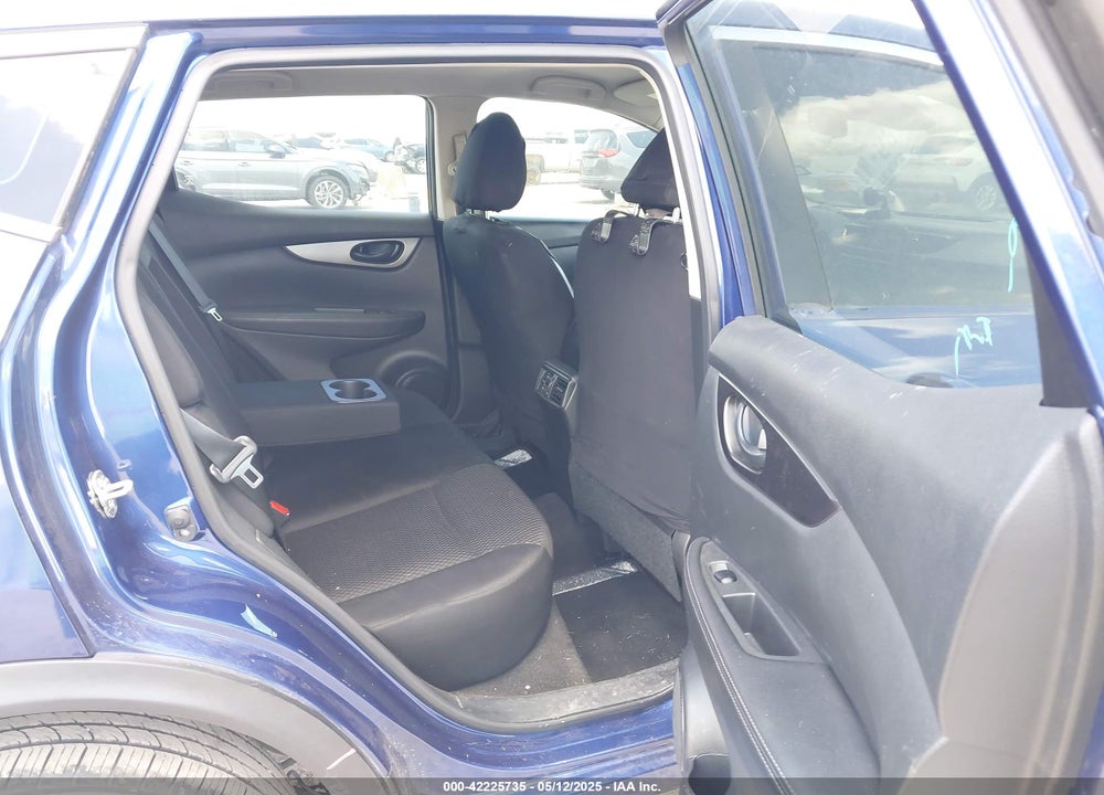 2020 NISSAN ROGUE SPORT VIN: JN1BJ1CV5LW272924