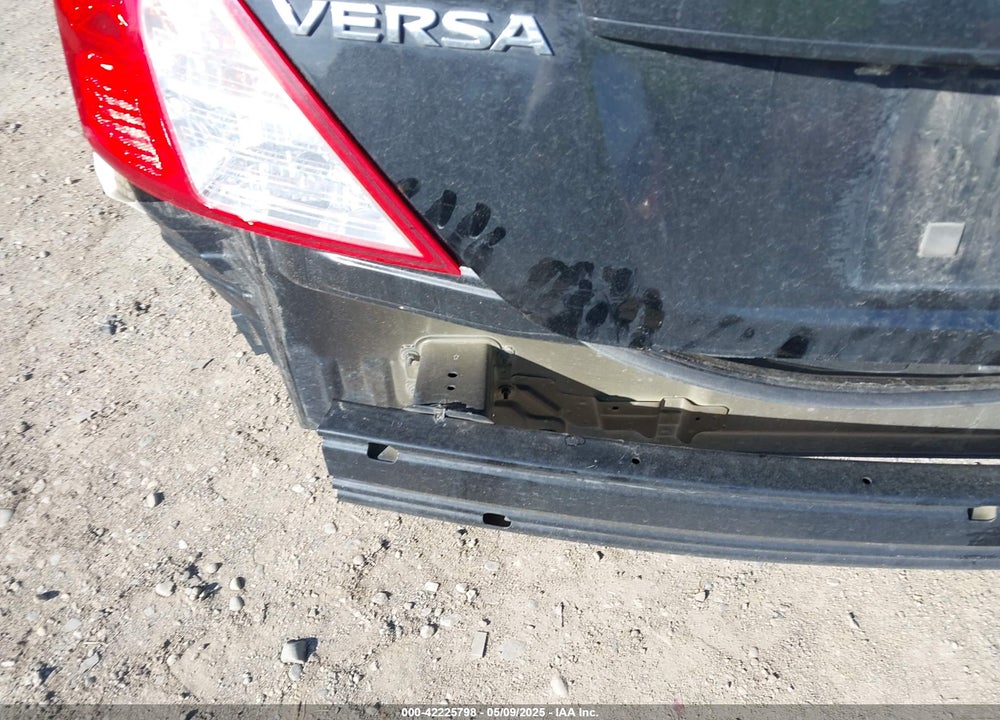 2019 NISSAN VERSA VIN: 3N1CN7AP2KL868786