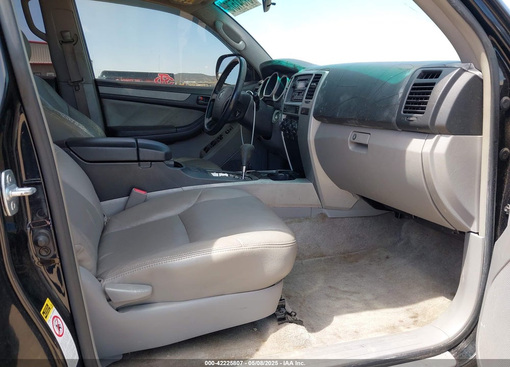 2005 TOYOTA 4RUNNER SR5 V6 VIN: JTEZU14R958030001