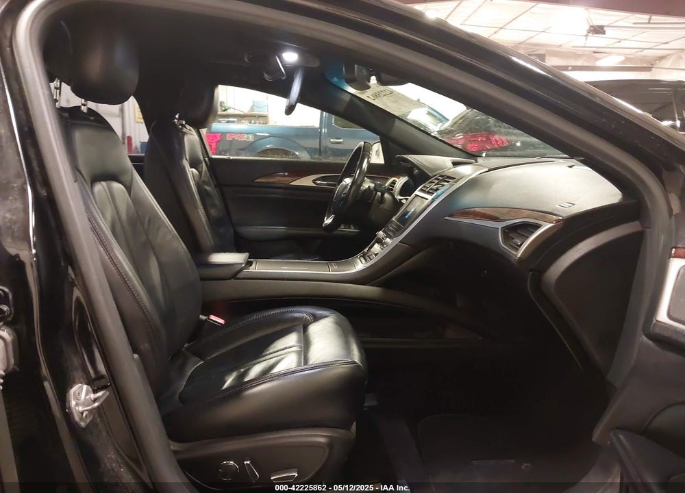 2017 LINCOLN MKZ VIN: 3LN6L5C9XHR625487
