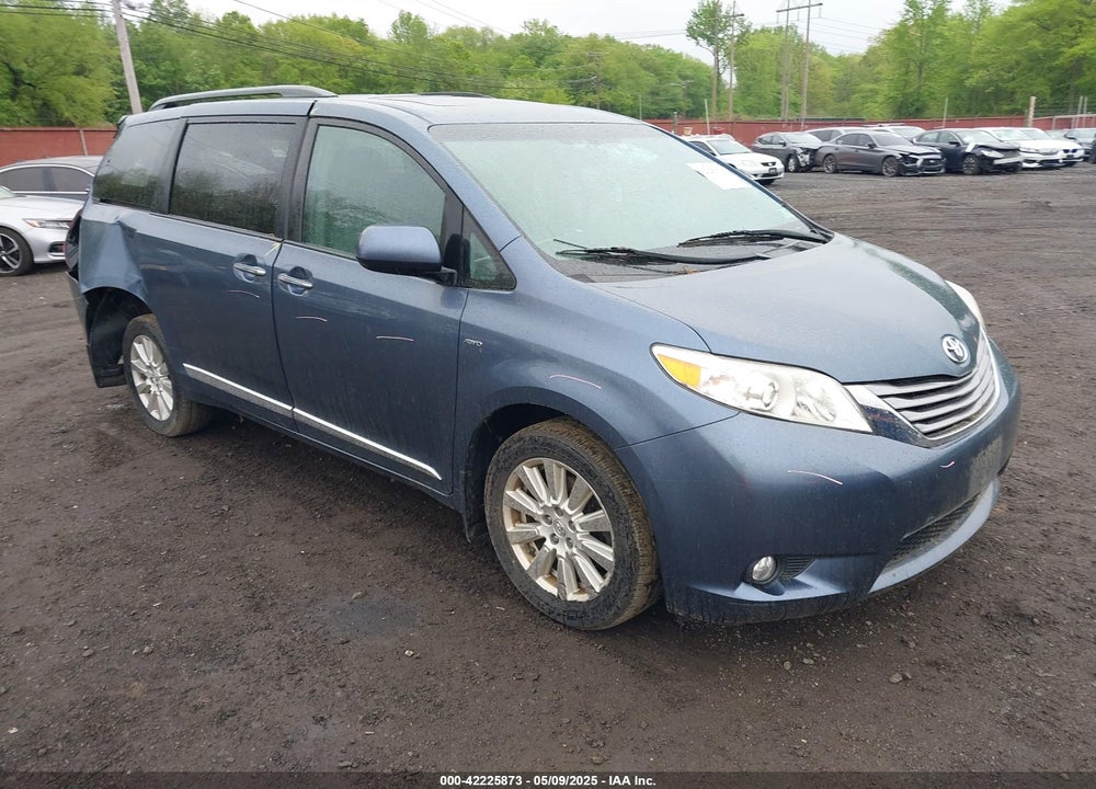 2017 TOYOTA SIENNA XLE 7 PASSENGER VIN: 5TDDZ3DC2HS171807