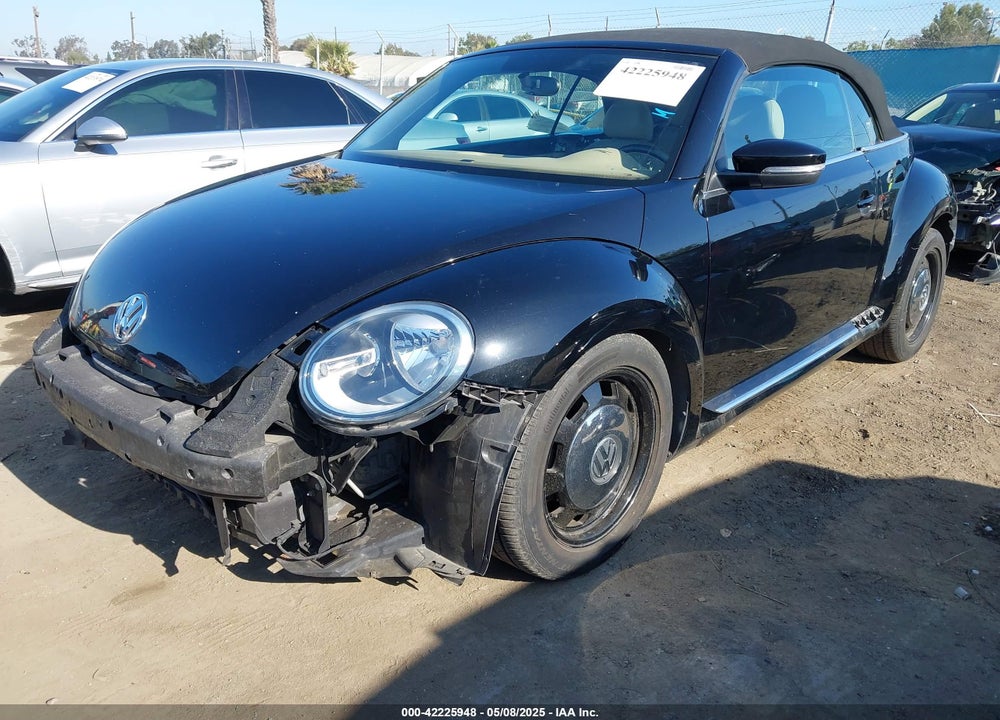 2013 VOLKSWAGEN BEETLE VIN: 3VW5P7AT5DM829195