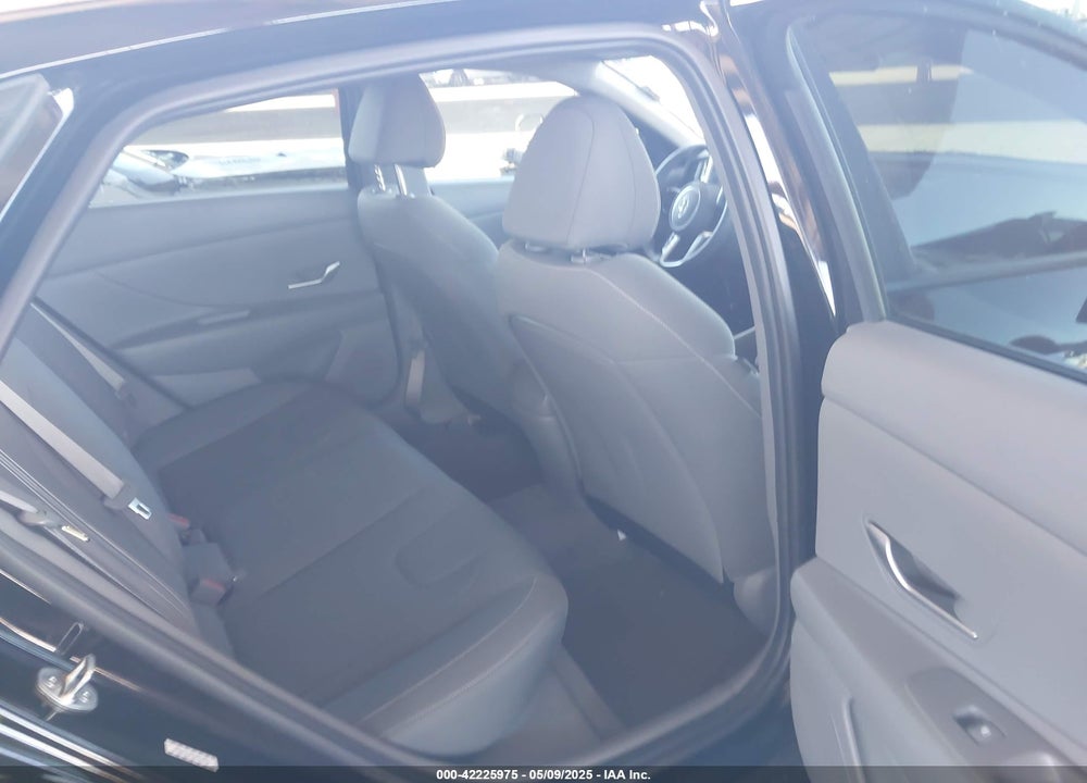 2023 HYUNDAI ELANTRA VIN: KMHLM4AG5PU599898