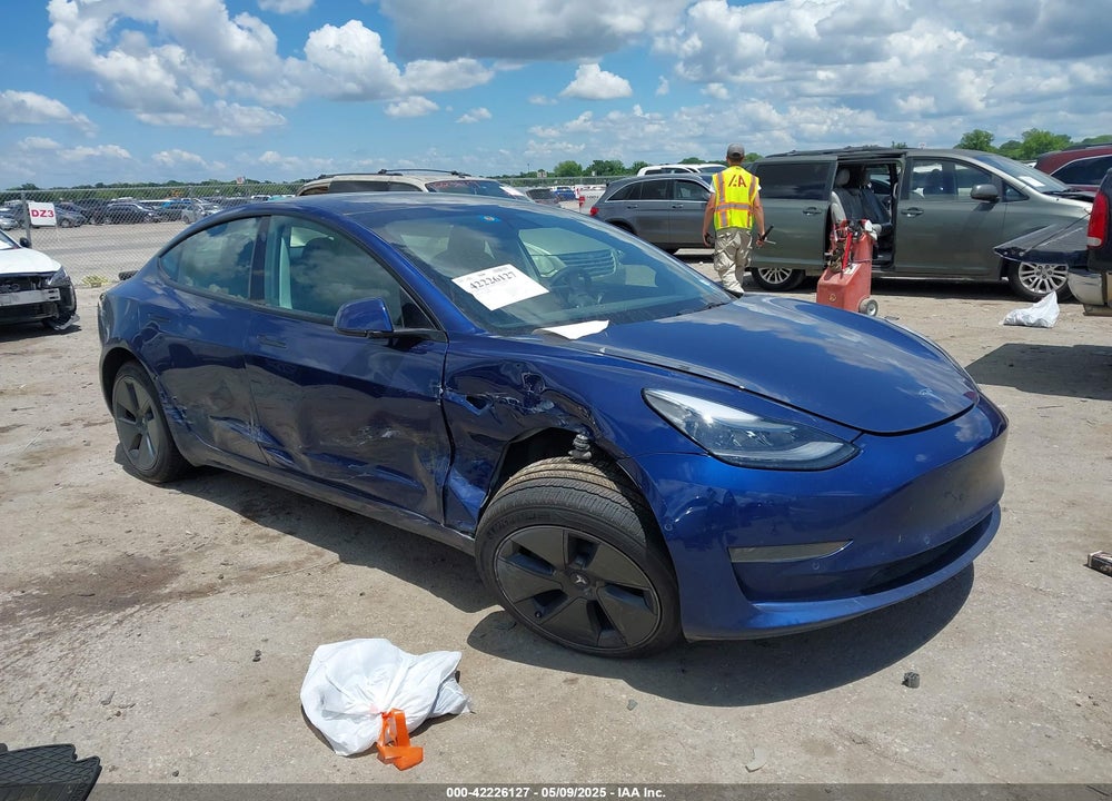 2021 TESLA MODEL 3 STANDARD RANGE PLUS REAR-WHEEL DRIVE VIN: 5YJ3E1EAXMF098855
