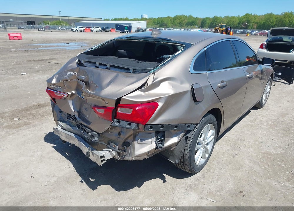 2018 CHEVROLET MALIBU LT VIN: 1G1ZD5ST4JF164097