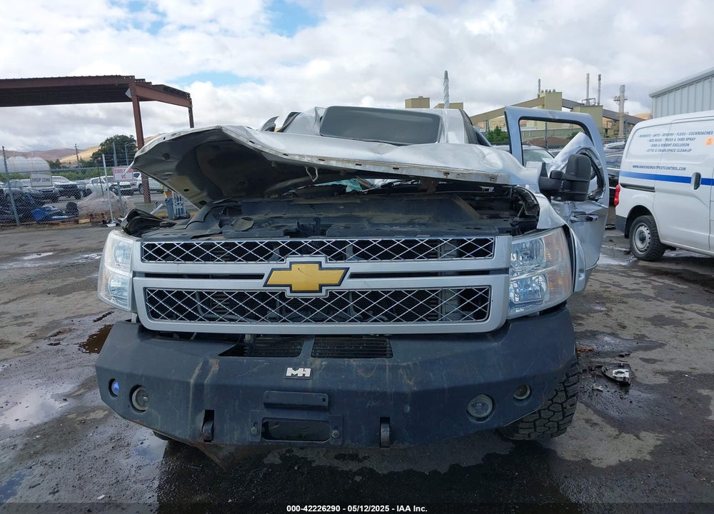 2014 CHEVROLET SILVERADO 3500HD LTZ VIN: 1GC4K1E88EF138826
