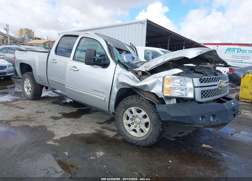2014 CHEVROLET SILVERADO 3500HD LTZ VIN: 1GC4K1E88EF138826