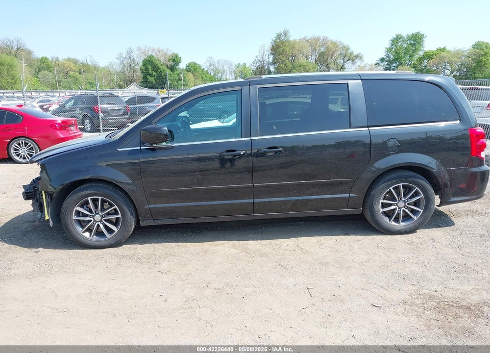 2017 DODGE GRAND CARAVAN SXT VIN: 2C4RDGCG6HR545926