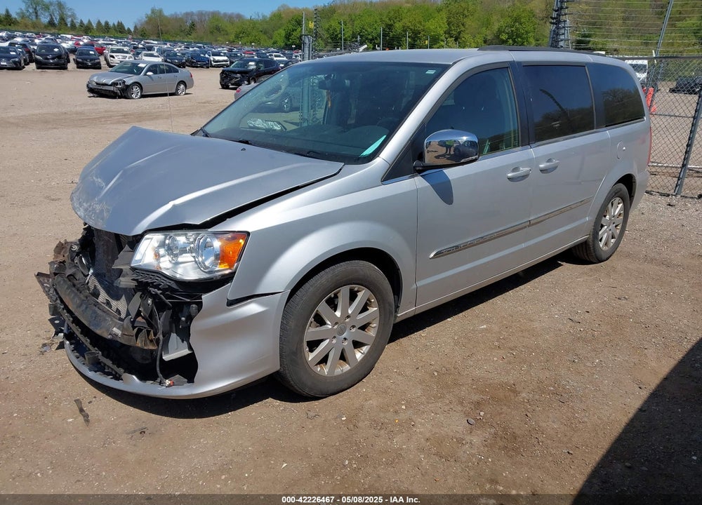 2011 CHRYSLER TOWN & COUNTRY TOURING-L VIN: 2A4RR8DG6BR704208
