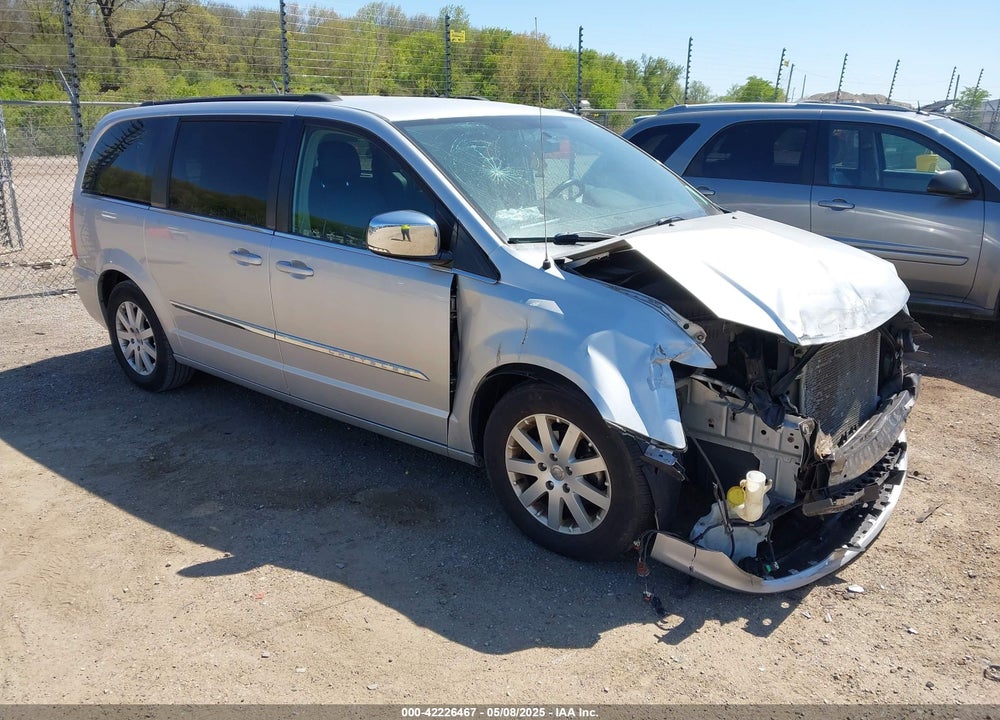 2011 CHRYSLER TOWN & COUNTRY TOURING-L VIN: 2A4RR8DG6BR704208
