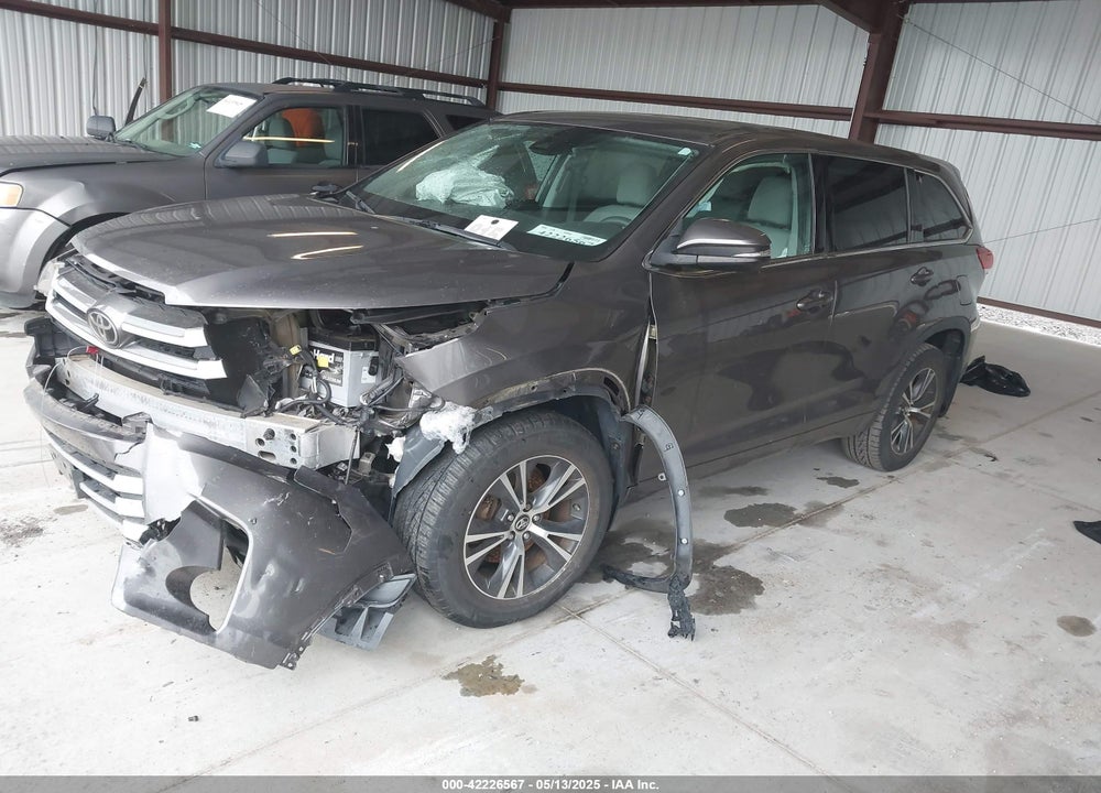 2017 TOYOTA HIGHLANDER VIN: 5TDBZRFH6HS386710