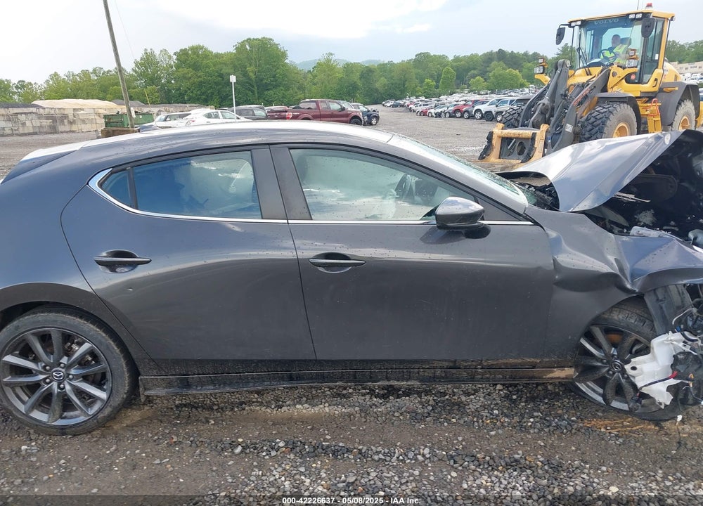 2019 MAZDA MAZDA3 HATCHBACK VIN: JM1BPBMM4K1130776
