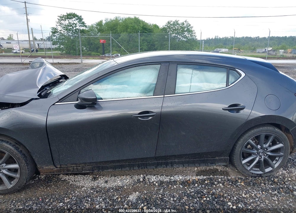 2019 MAZDA MAZDA3 HATCHBACK VIN: JM1BPBMM4K1130776