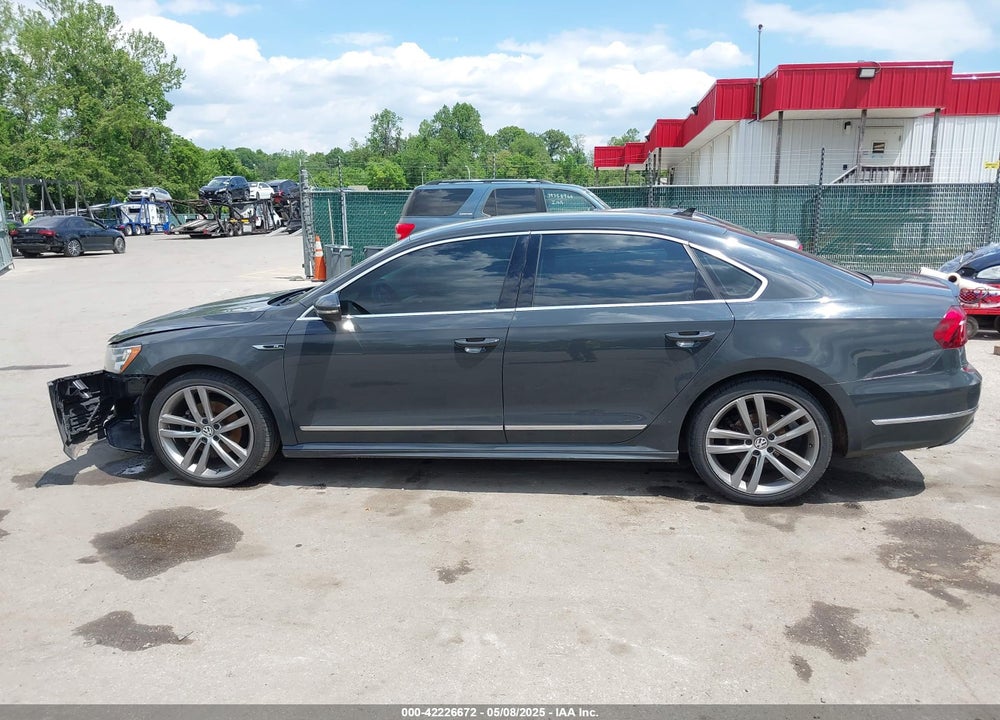 2017 VOLKSWAGEN PASSAT VIN: 1VWDT7A30HC070048