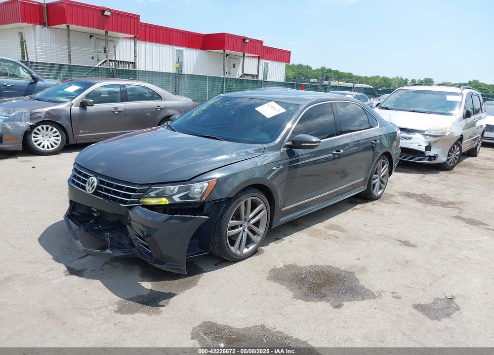 2017 VOLKSWAGEN PASSAT VIN: 1VWDT7A30HC070048
